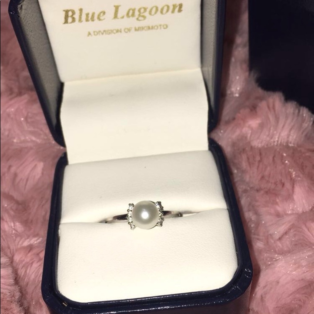 Pearl Ring 14k White Gold with Diamonds